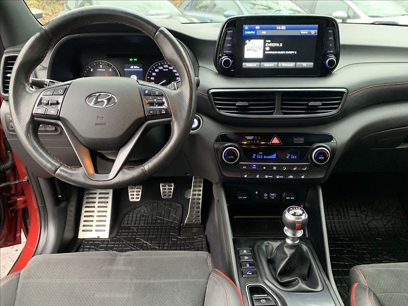 Hyundai Tucson 1,6 CRDI 4x4 N Line 1.MAJ.,ČR - fotka 10 z 24