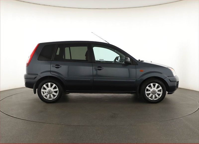 Ford Fusion (2010) 1.4, ČR,1.maj, po STK - fotka 6 z 11