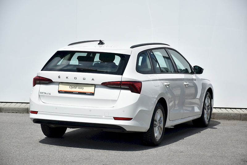Škoda Octavia (2022) Ambition 1.5 TSI 110kW - fotka 9 z 32