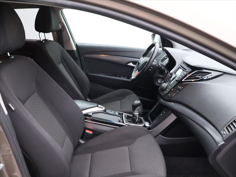 Hyundai i40 1,7 CRDi 100KW CZ - fotka 11 z 32