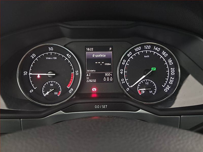 Škoda Superb (2016) Ambition 1.6 TDI, Automat - fotka 11 z 20