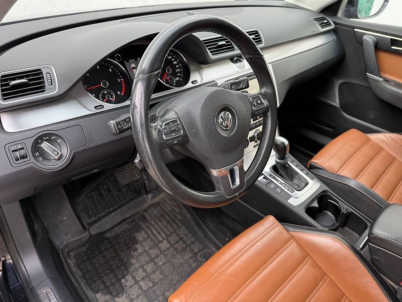 Volkswagen Passat Variant (2013) 2.0 TDI 125 kW Highline DSG - fotka 8 z 23