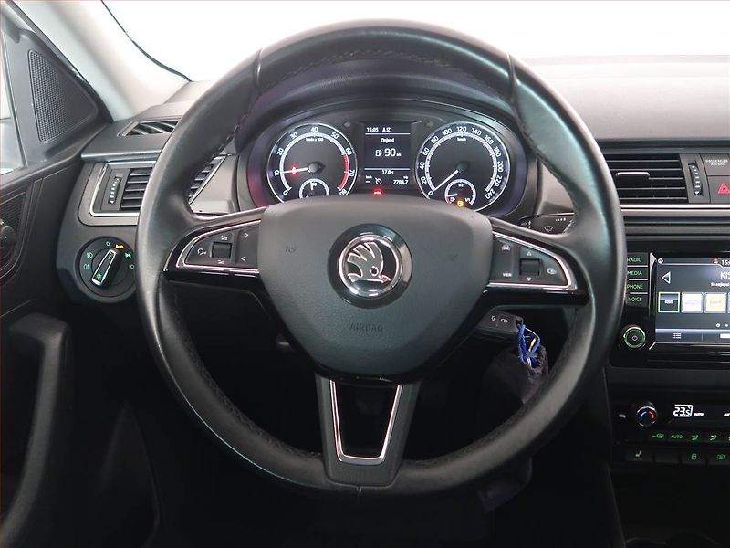 Škoda Rapid (2019) Style 1.0 TSI, Navi, Bi-Xenony - fotka 15 z 15