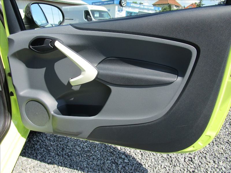 Ford Ka 1.2i Trend, Klima - fotka 19 z 34