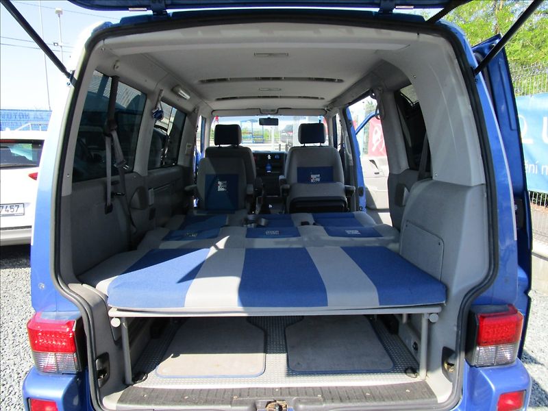 Volkswagen Multivan 2.5TDi 111kW, Atlantis, 7 míst - fotka 43 z 53