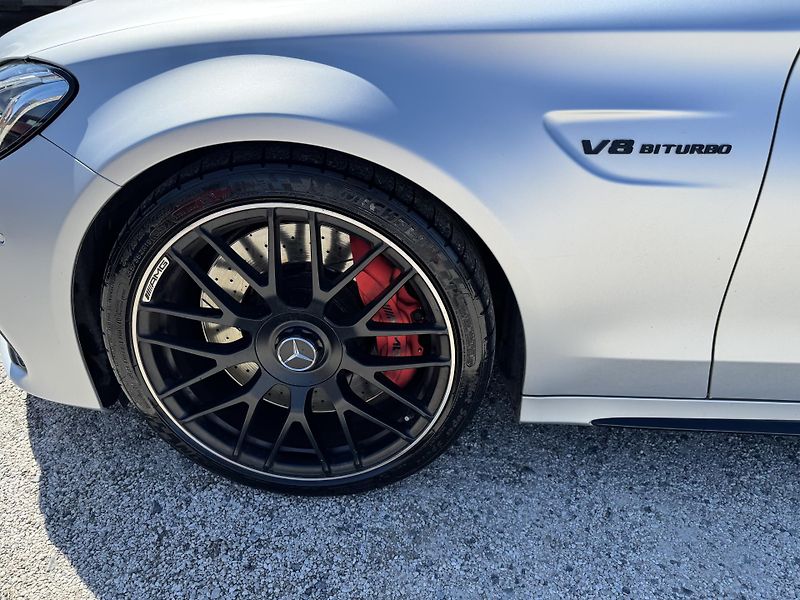Mercedes-Benz Třídy C (2017) C63S AMG V8 Biturbo  - fotka 43 z 55