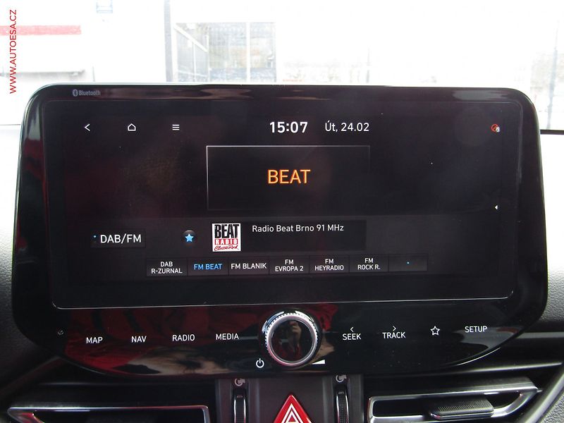 Hyundai i30 (2020) 1.5T-GDi, ČR, navi, LED - fotka 16 z 23