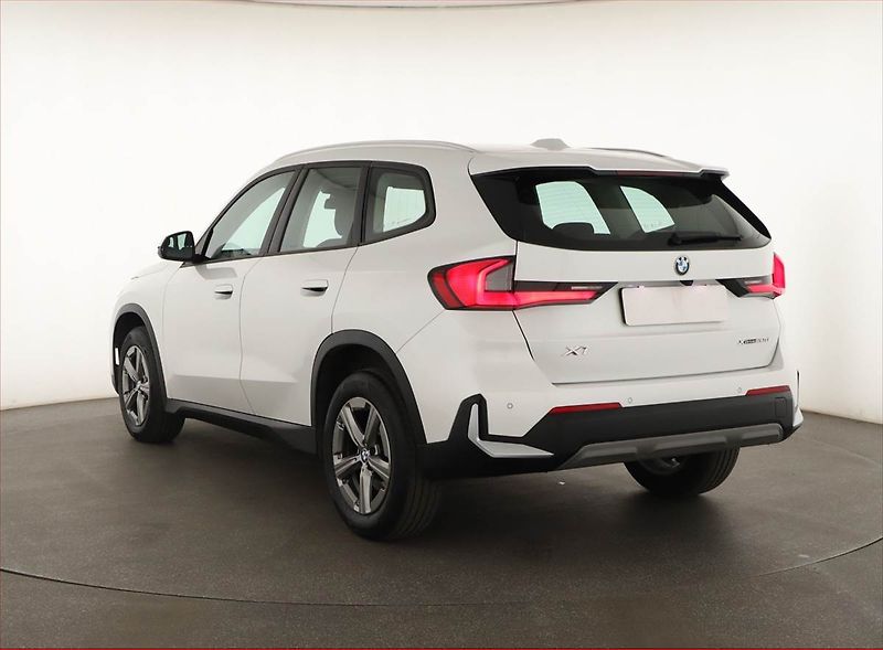 BMW X1 (2023) xDrive18d - fotka 4 z 17