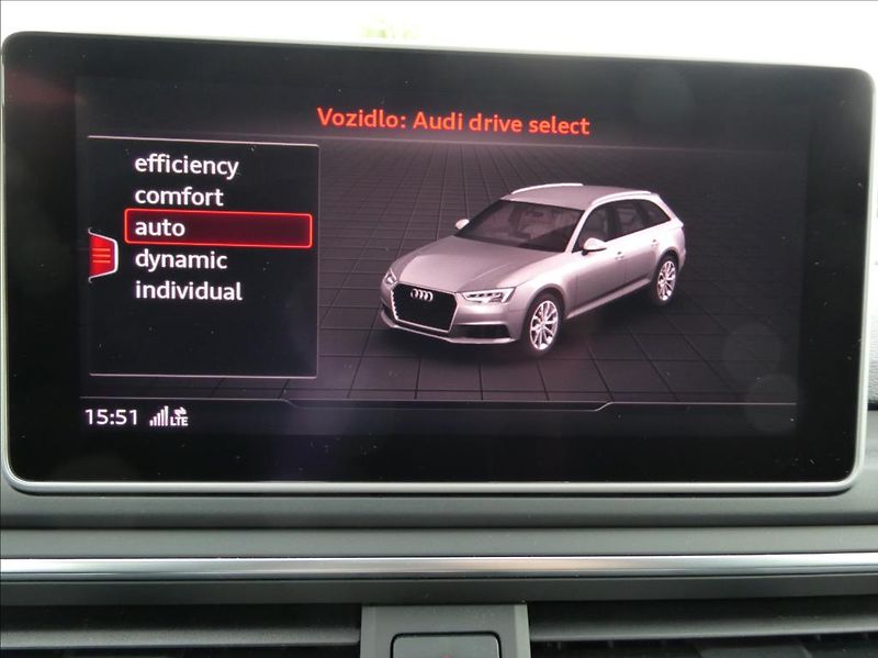 Audi A4 Avant 2,0 TDi 140kW,AT,Quattro - fotka 25 z 31