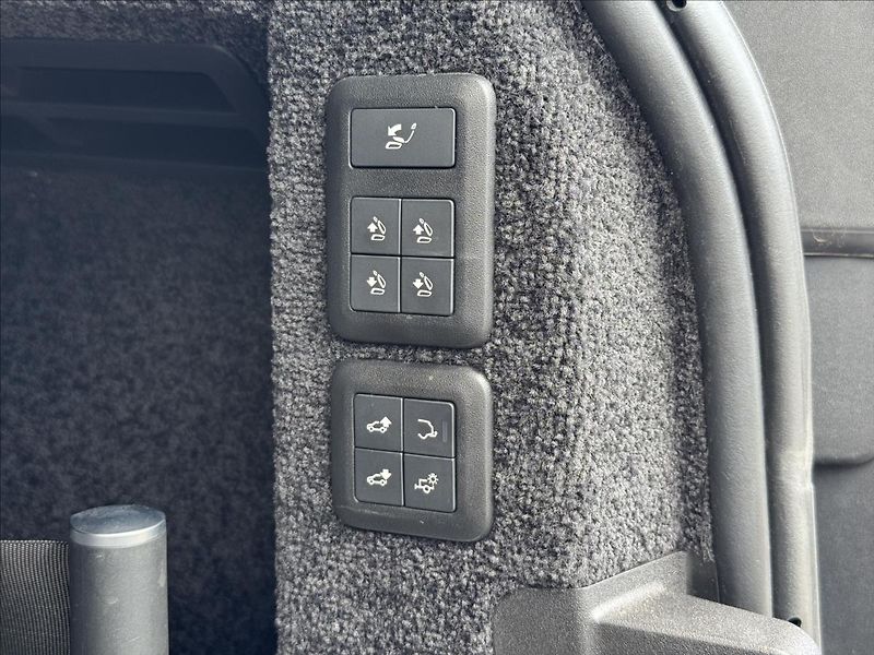 Land Rover Range Rover 5,0 S/C V8 Autobiography AWD Č - fotka 33 z 39
