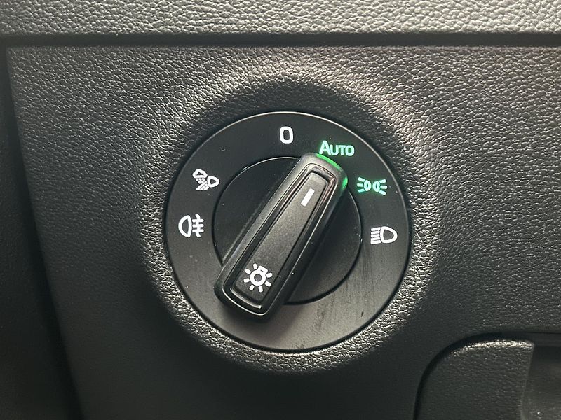 Škoda Karoq 2.0 TDI 4x4 SportLine - fotka 20 z 32