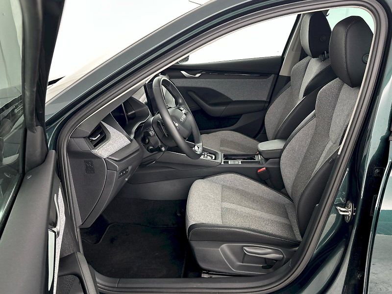 Škoda Octavia (2025) DSG 2.0TDI 110kW Top Selection - fotka 7 z 31