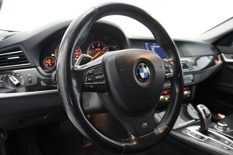 BMW Řada 5 525 3.0d - 150kW AUTOMAT - fotka 18 z 29