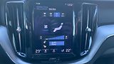 Volvo XC60 MOMENTUM PRO, B4 AWD, 145+10 k - náhled 19