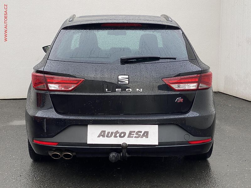 Seat Leon (2014) 2.0 TDi, FR, TZ, park.asist - fotka 5 z 17