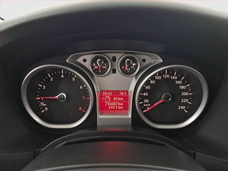 Ford Focus (2009) 2.0 16V, po STK, jezdí výborně - fotka 11 z 16