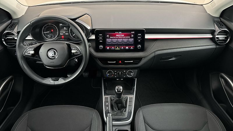 Škoda Fabia 1.0 TSI Style - fotka 8 z 23