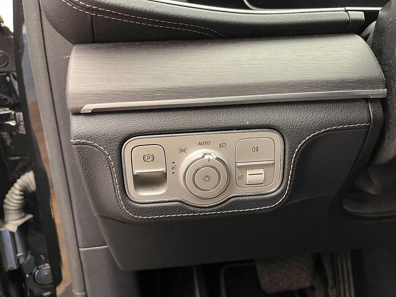 Mercedes-Benz GLE 450 4MATIC AMG Styling - fotka 13 z 25