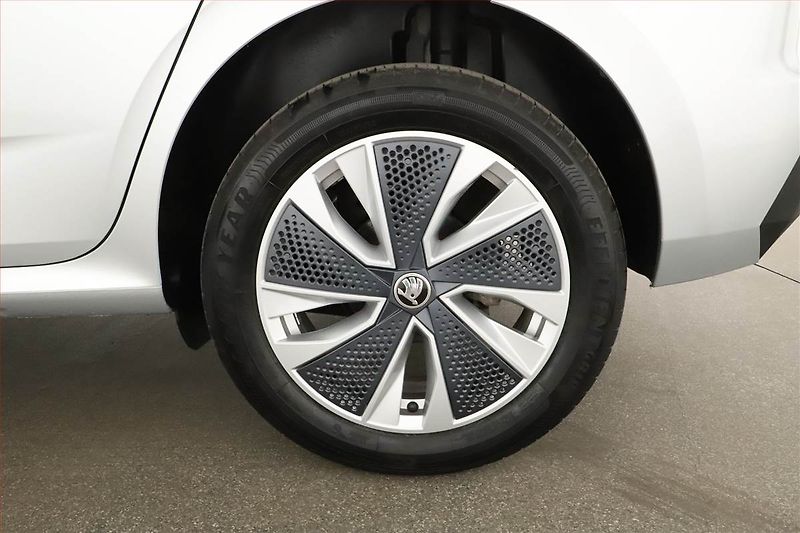 Škoda Kamiq (2025) 1.0 TSI, Drive, FullLed - fotka 12 z 15