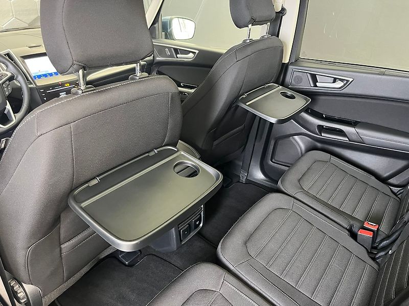 Ford Galaxy 2.5 HEV TITANIUM 7 míst - fotka 33 z 59