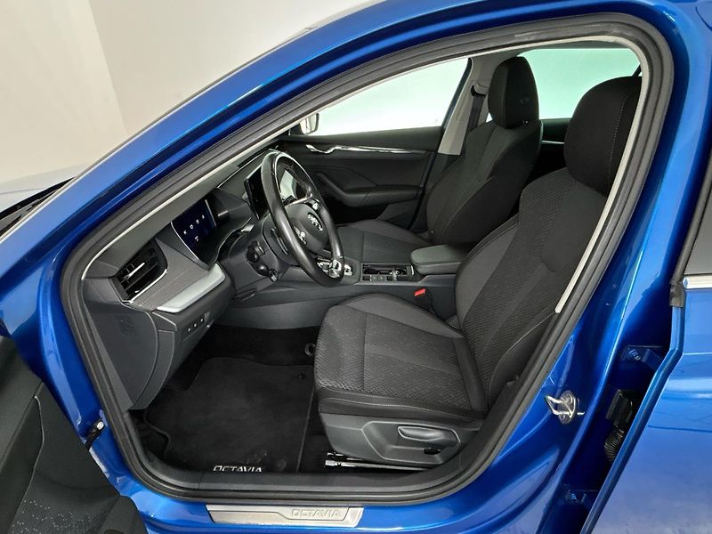 Škoda Octavia Style DSG - fotka 7 z 30