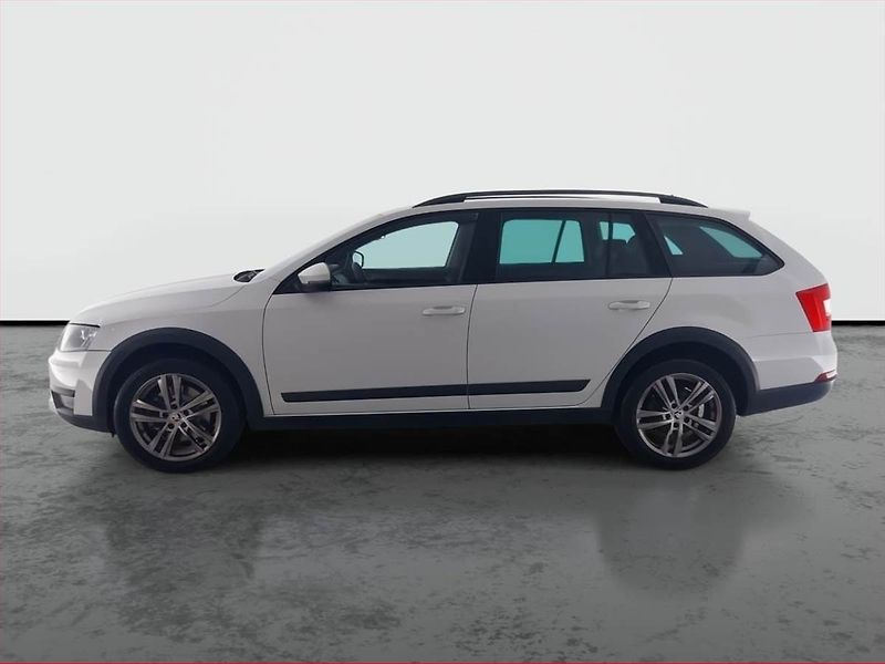 Škoda Octavia (2014) Scout 2.0 TDI, 4X4, Automat - fotka 3 z 16