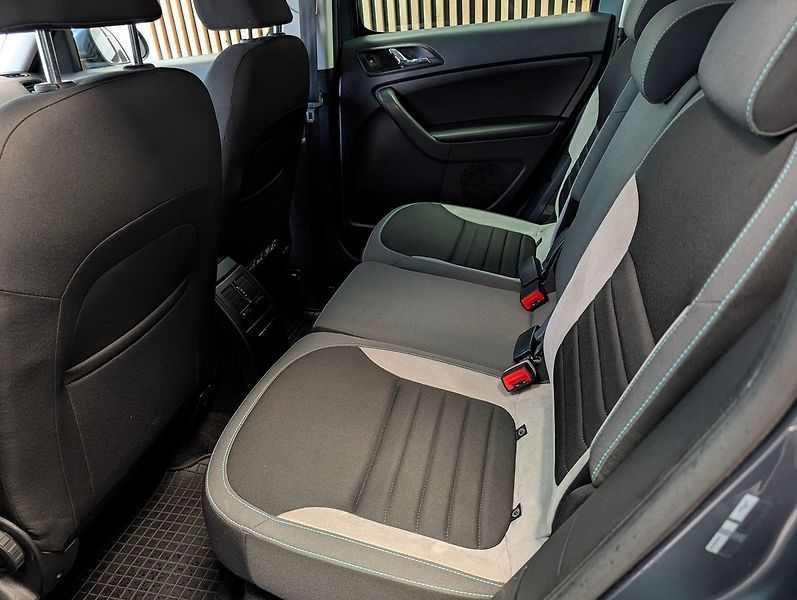 Škoda Yeti 1.4 TSI 4X4 JOY - fotka 23 z 29