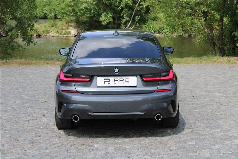 BMW Řada 3 320xd / M-PAKET / HUD / CZ - fotka 5 z 44