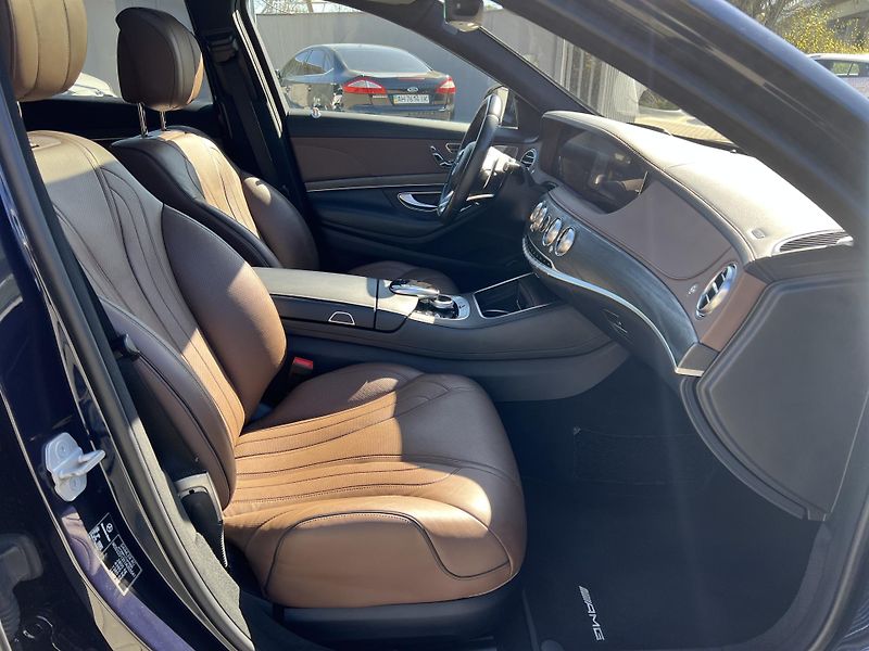 Mercedes-Benz Třídy S 400Ld AMG Panorama  - fotka 12 z 28