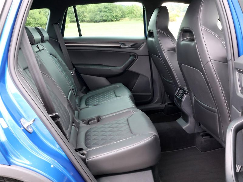 Škoda Kodiaq 2,0 TDI DSG 4x4 Sportline DPH - fotka 13 z 40