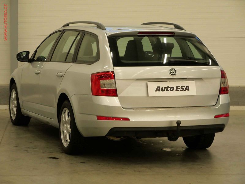Škoda Octavia (2014) 1.4 TSi, AC, temp. - fotka 6 z 23