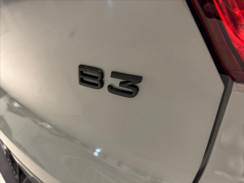 Volvo XC40 (2026) 2,0 B3 Black Edition 7964 - fotka 14 z 15