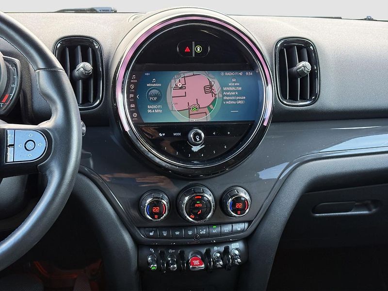 Mini Countryman Cooper ALL4 - fotka 10 z 18