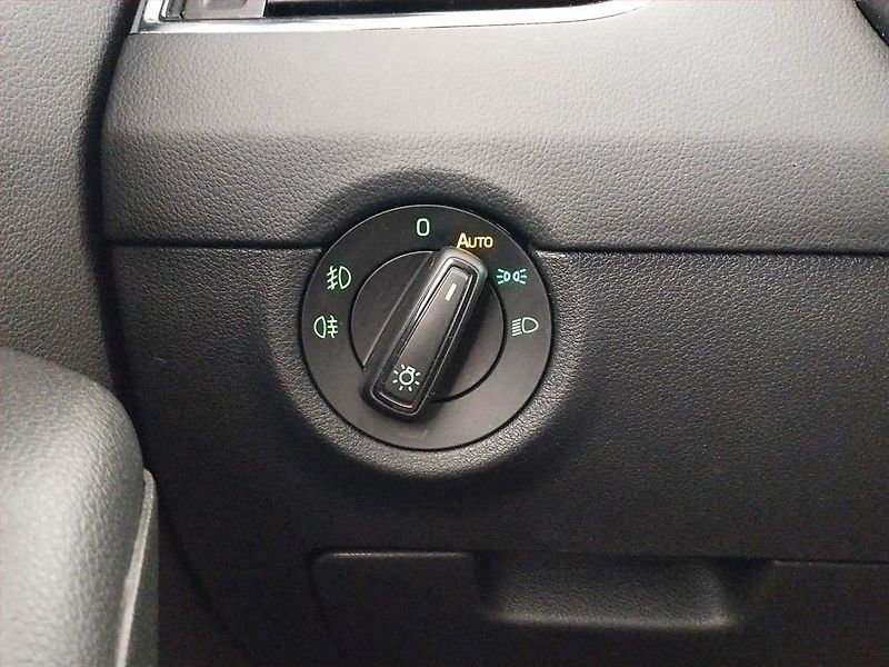 Škoda Octavia (2018) Style 1.6 TDI, Automat, Navi - fotka 19 z 22