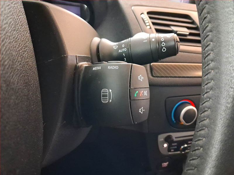 Renault Mégane (2012) 1.5 dCi, Tažné, CZ doklady - fotka 17 z 22