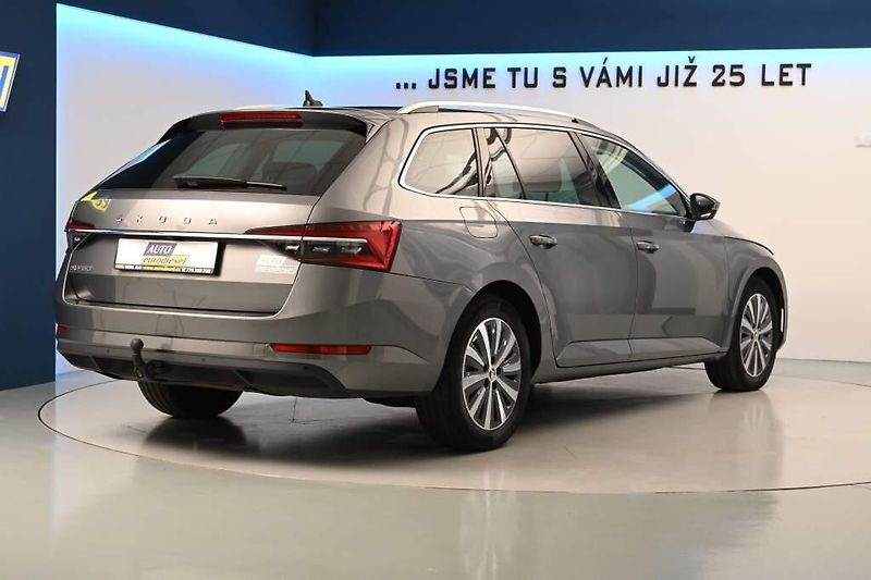 Škoda Superb (2023) 2.0 DSG Matrix LED STYLE ACC V - fotka 5 z 36