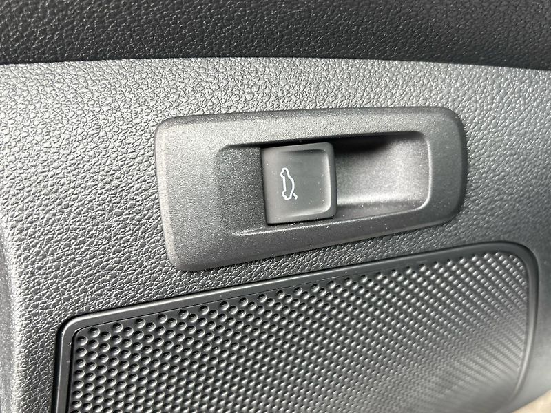 Škoda Karoq SPORT LINE - fotka 29 z 30