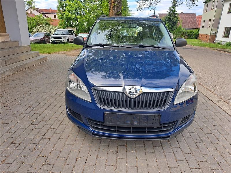 Škoda Fabia 1,2 HTP - fotka 3 z 47