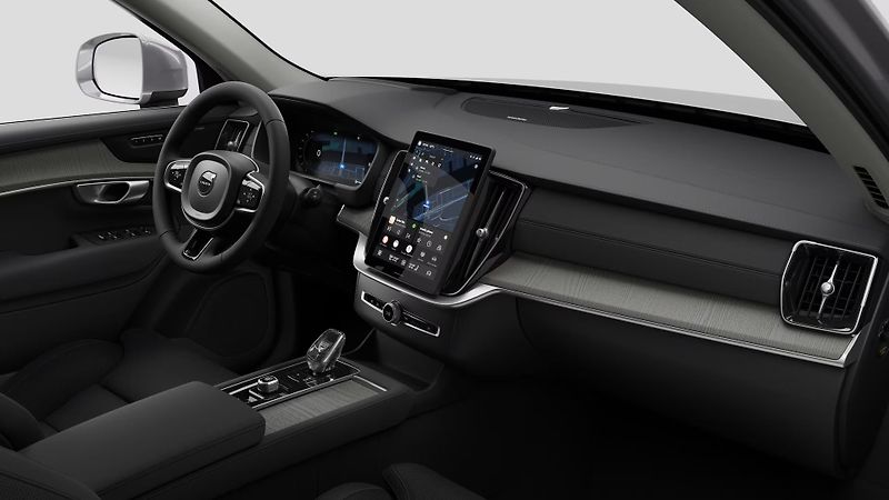 Volvo XC90 (2026) B5 AWD AUT BRIGHT PLUS 7míst - fotka 3 z 11