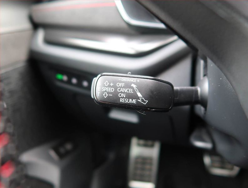 Škoda Octavia (2024) RS 2.0 TDI 4x4 - fotka 22 z 27