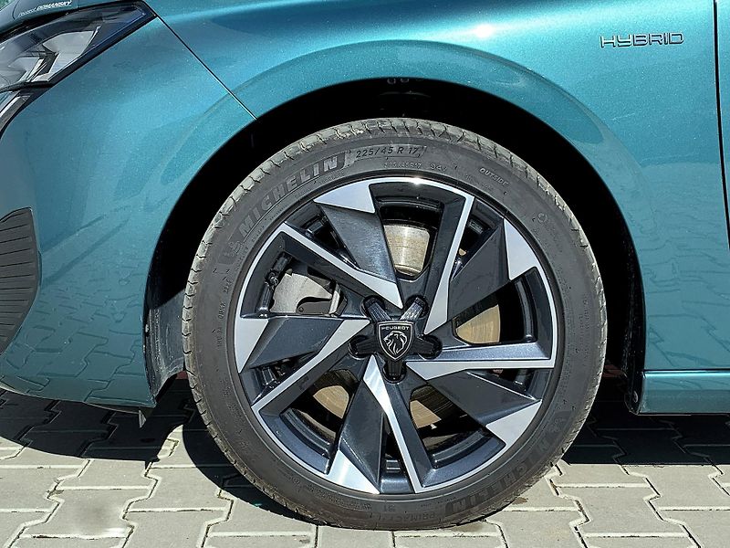 Peugeot 308 ALLURE PACK 1.6 PHEV 133kW AT8 - fotka 29 z 30