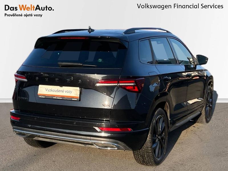Škoda Karoq (2024) Sportline 2.0 TSI 4x4 DSG - fotka 2 z 20