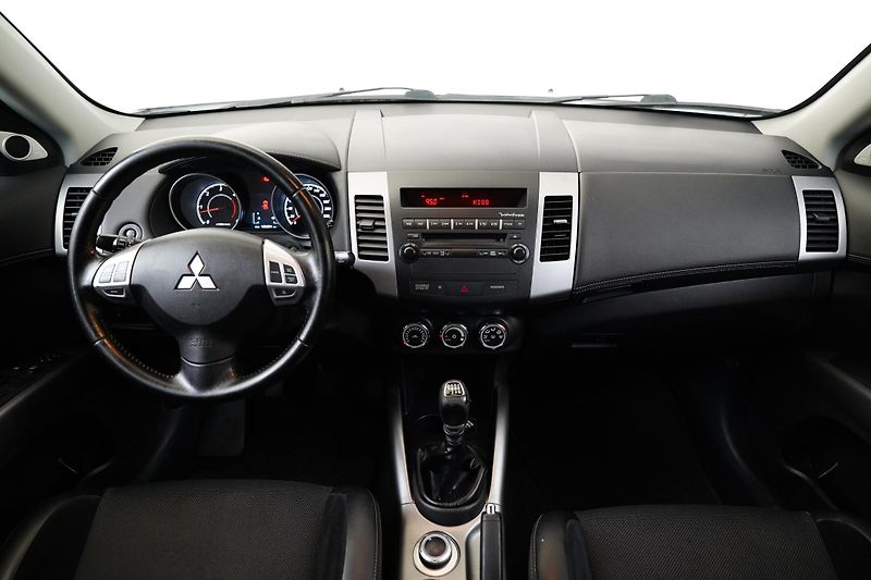 Mitsubishi Outlander - fotka 5 z 24