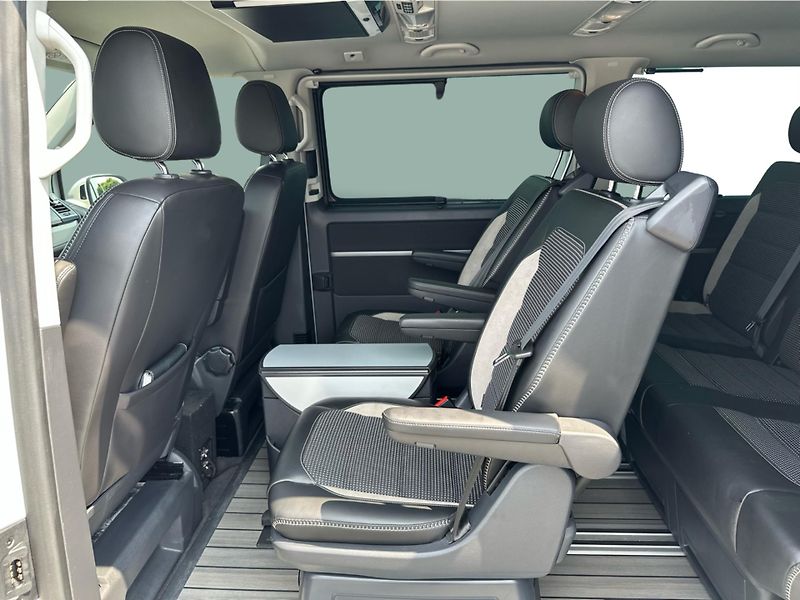 Volkswagen Multivan 2,0 TDI / 146 kW PanAm 4MOT DS - fotka 12 z 26