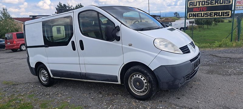 Renault Trafic 2,0dci 6 míst - fotka 7 z 10