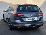 Volkswagen Passat (2016) 2.0 TDi, Highline, Webasto - náhled 6