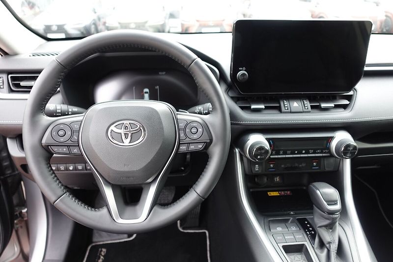 Toyota RAV4 2,5 HEV Executive FWD - fotka 19 z 36
