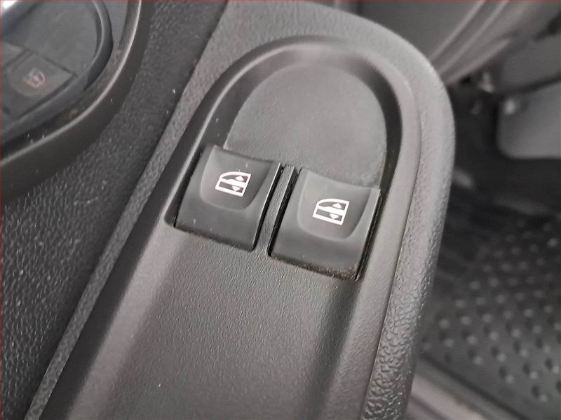 Dacia Duster (2017) 1.6 SCe, ČR,1.maj, Serv.kniha - fotka 15 z 15