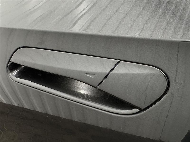 Volkswagen ID.4 150kW PRO PERF. KAM360 SOH 94% - fotka 36 z 44