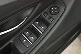 BMW Řada 5 (2015) 520d xDrive, 4X4, Automat - náhled 9